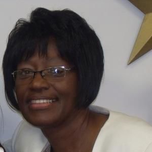 Meet your Posher, Etta m.